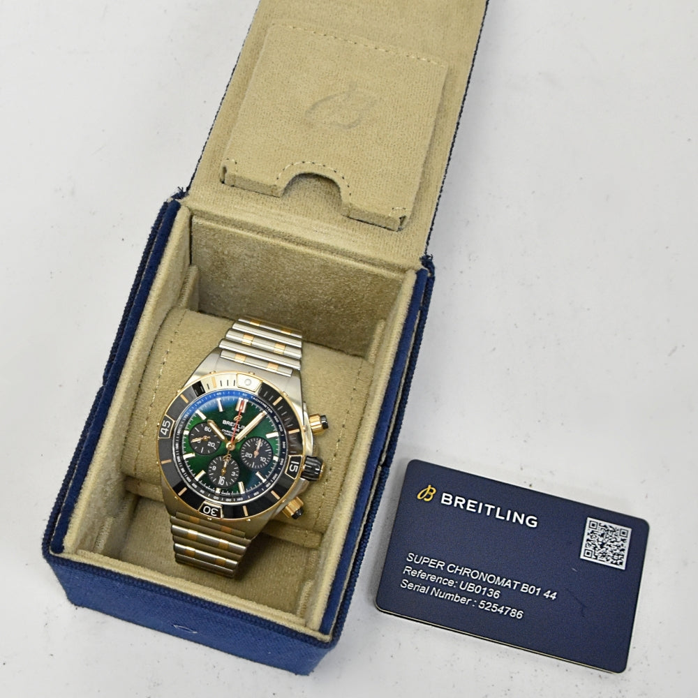with paper BREITLING Super Chronomat B01 UB0136 Chronograph Date green Dial Automatic Men's
 Watch A#136613