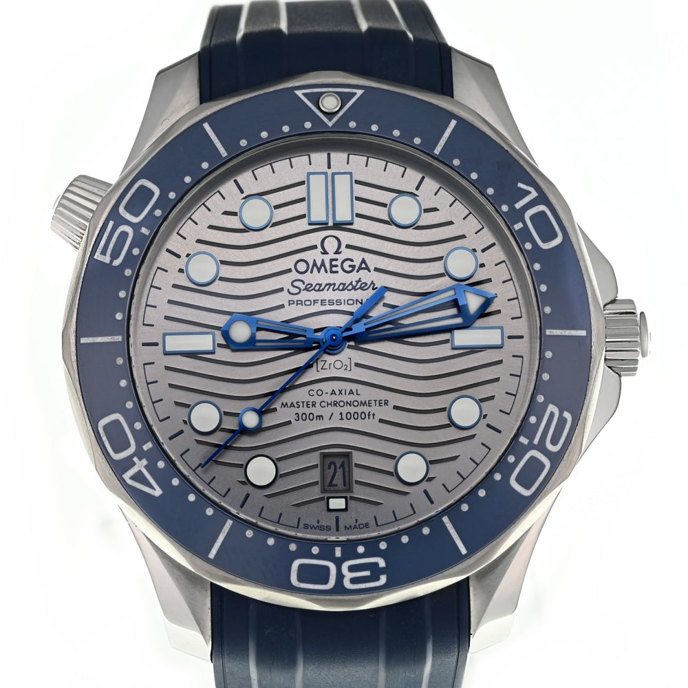 with paper OMEGA Seamaster 300M CO-AXIAL 210.32.42.20.06.001 gray Dial Automatic Men's
 Watch N#137574