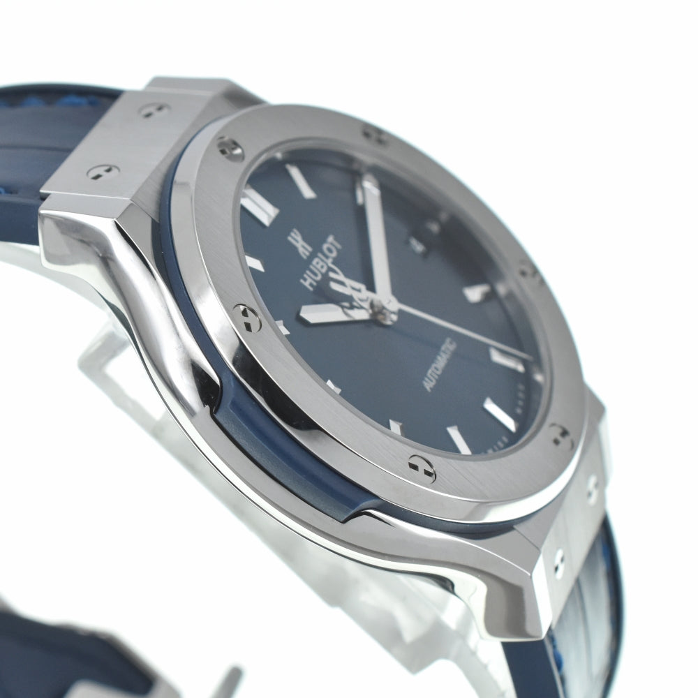 HUBLOT Classic fusion 565.NX.7170.LR Date Titanium blue Dial Automatic Men's
 Watch A#138349