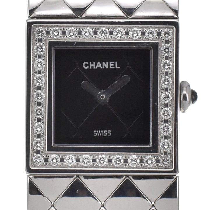 CHANEL Matrasse H0489 Bezel Diamond black Dial Quartz Ladies
 Watch C#138867