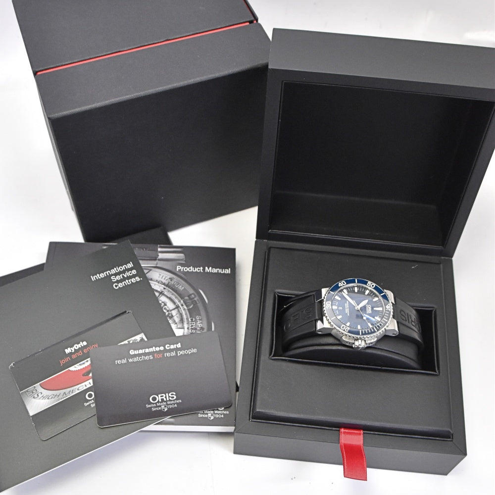 with paper ORIS Aquis Date 01 733 7653 4155-07 blue Dial Automatic Men's
 Watch G#139614