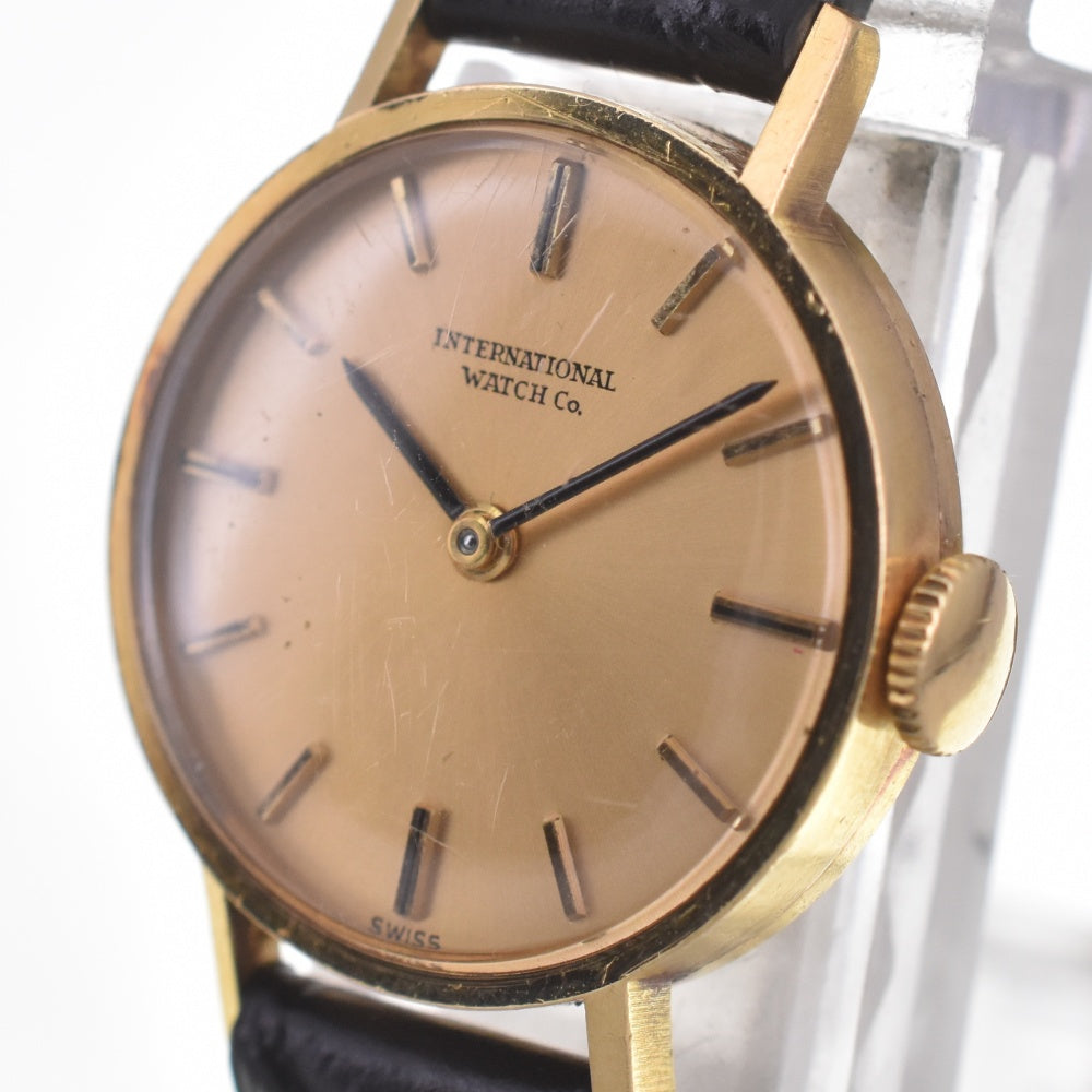IWC SCHAFFHAUSEN vintage K18YG/Leather Cal.41 gold Dial Hand Winding Ladies
 Watch R#141660