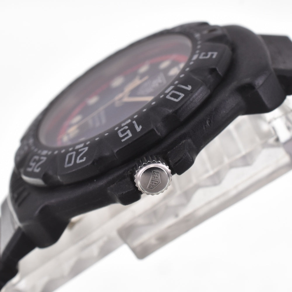 TAG HEUER Formula 1 383.513/1 Black / red Dial Quartz Boy's
 Watch I#142530