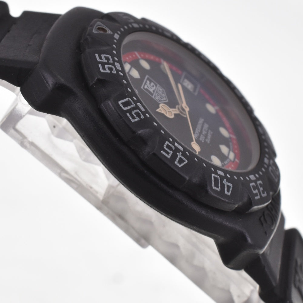 TAG HEUER Formula 1 383.513/1 Black / red Dial Quartz Boy's
 Watch I#142530