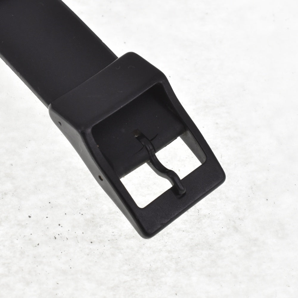 TAG HEUER Formula 1 383.513/1 Black / red Dial Quartz Boy's
 Watch I#142530