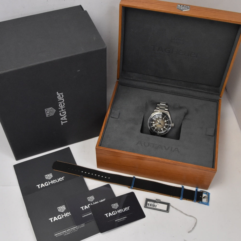 with paper TAG HEUER Otavia WBE5114.EB0173 Date chronometer gray Dial Automatic Men's
 Watch O#143579