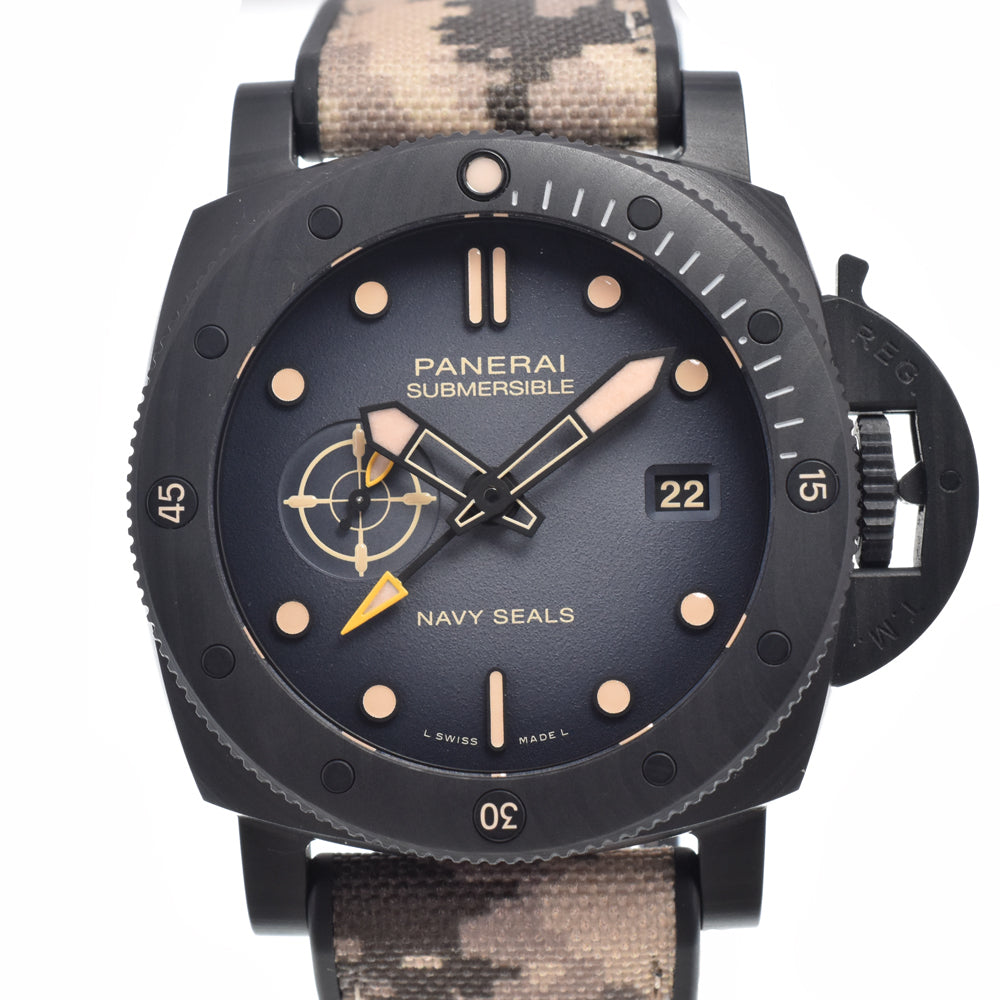 with paper PANERAI Submersible Quaranta Quattro PAM01513 Navy shields black Dial Automatic Men's
 Watch J#150404