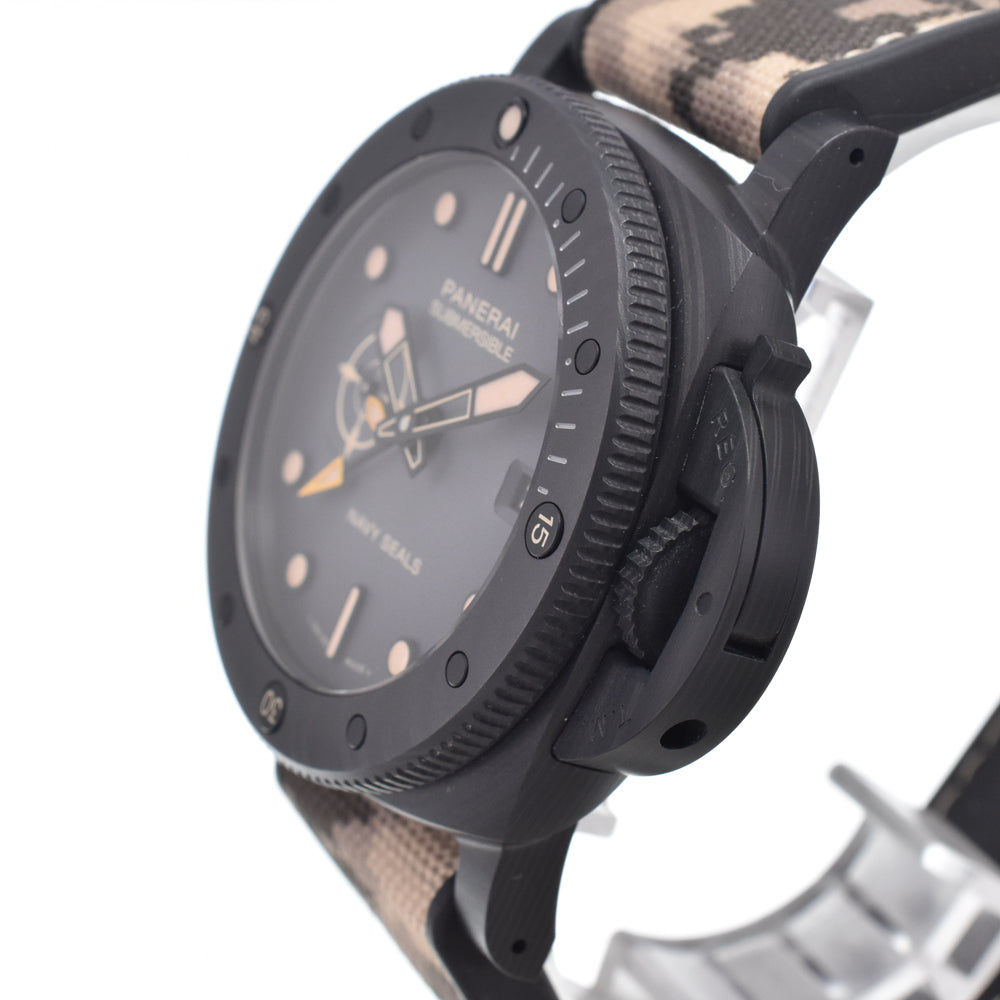 with paper PANERAI Submersible Quaranta Quattro PAM01513 Navy shields black Dial Automatic Men's
 Watch J#150404