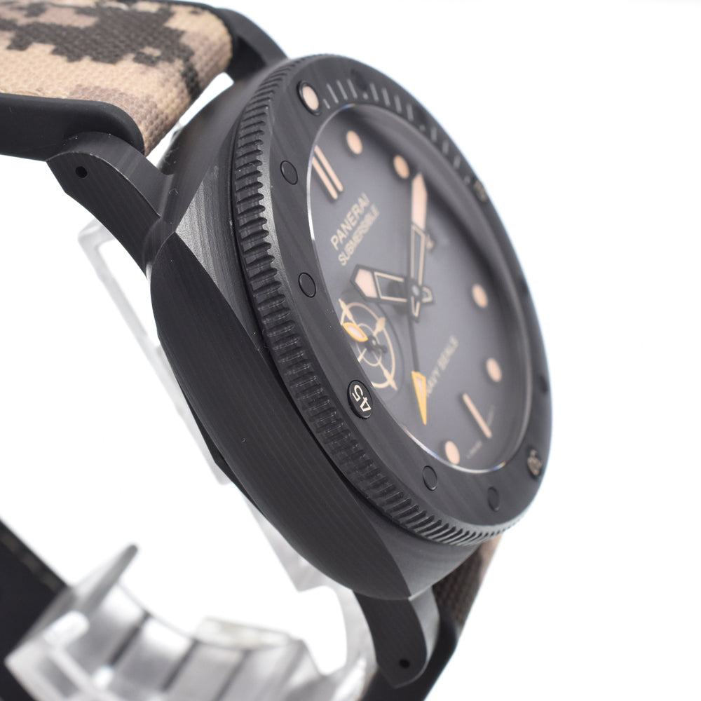 with paper PANERAI Submersible Quaranta Quattro PAM01513 Navy shields black Dial Automatic Men's
 Watch J#150404
