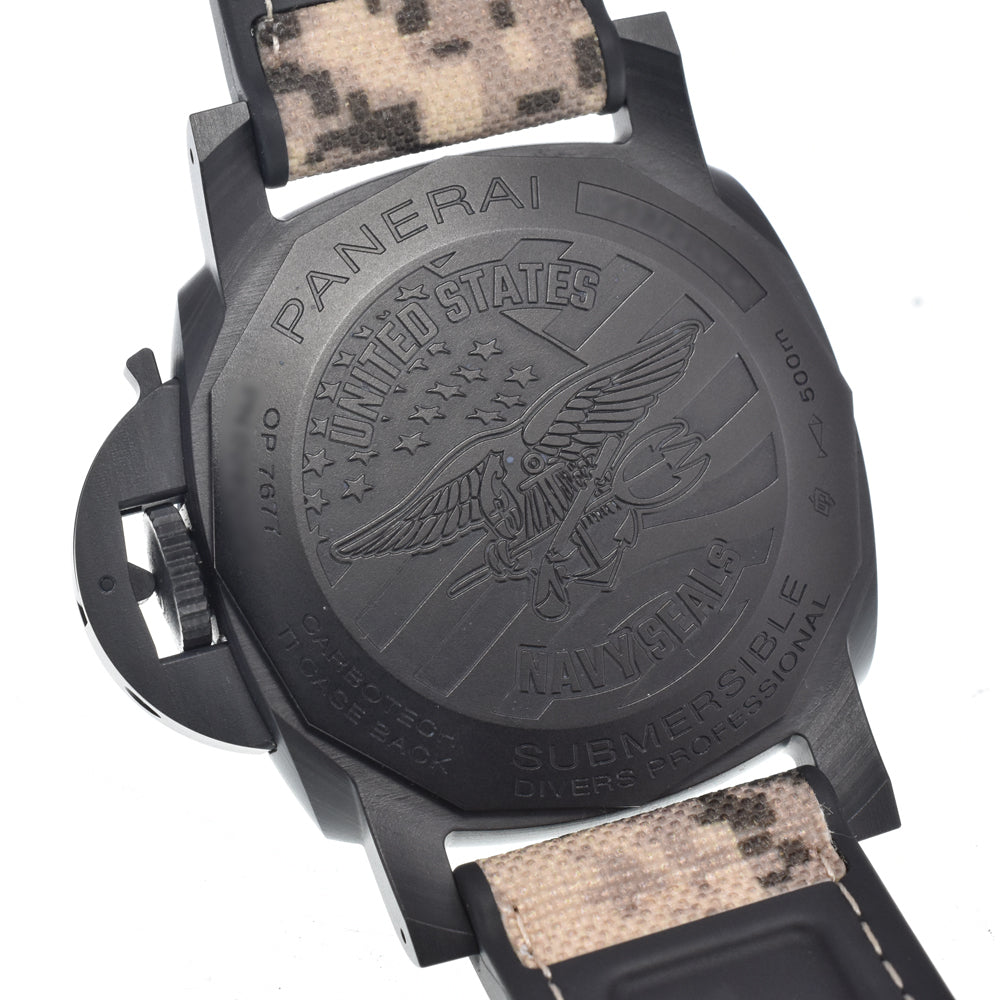 with paper PANERAI Submersible Quaranta Quattro PAM01513 Navy shields black Dial Automatic Men's
 Watch J#150404